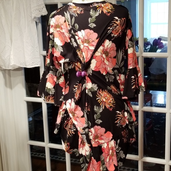 1️⃣day Sale!Paulino Black&Floral Ruffle HiLo Tunic - Picture 5 of 8